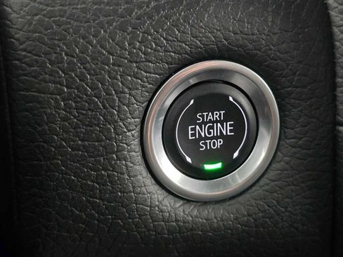 Used 2024 GMC Yukon Denali image 30