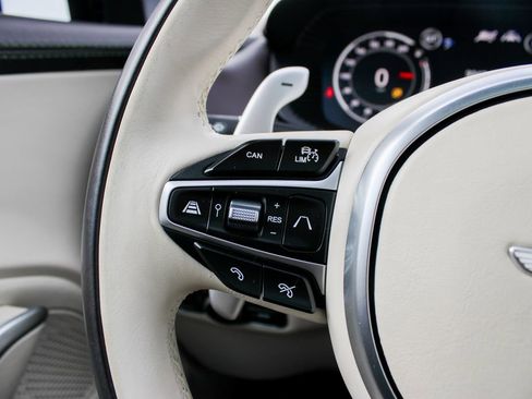 Used 2023 Aston Martin DBX AWD/4WD image 12