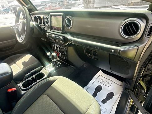 Used 2023 Jeep Wrangler Unlimited Rubicon 4xe w/ Steel Bumper Group image 34