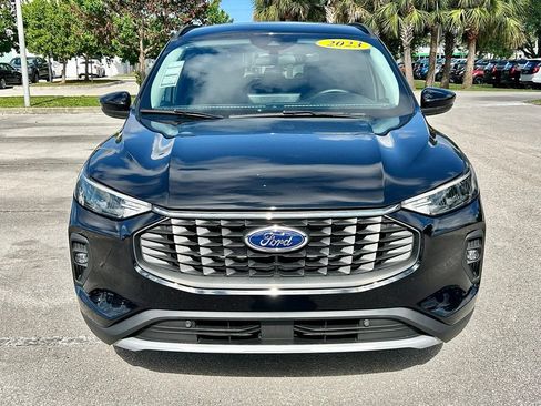 New 2023 Ford Escape SE FWD image 2