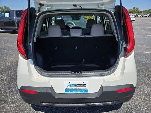 Used 2021 Kia Soul LX FWD image 14