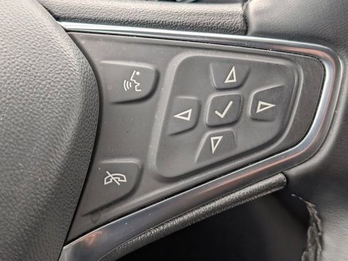 Used 2024 Chevrolet Equinox LT image 23