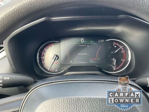 Used 2025 Toyota RAV4 XLE image 17
