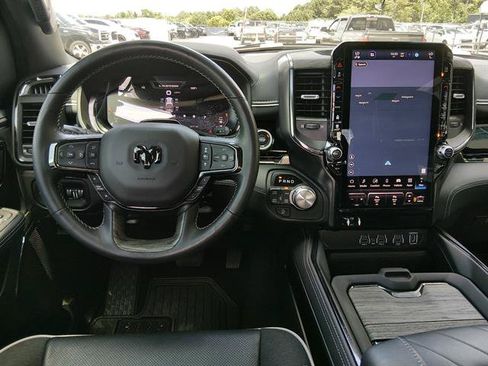 Used 2025 RAM 1500 Limited AWD/4WD image 8