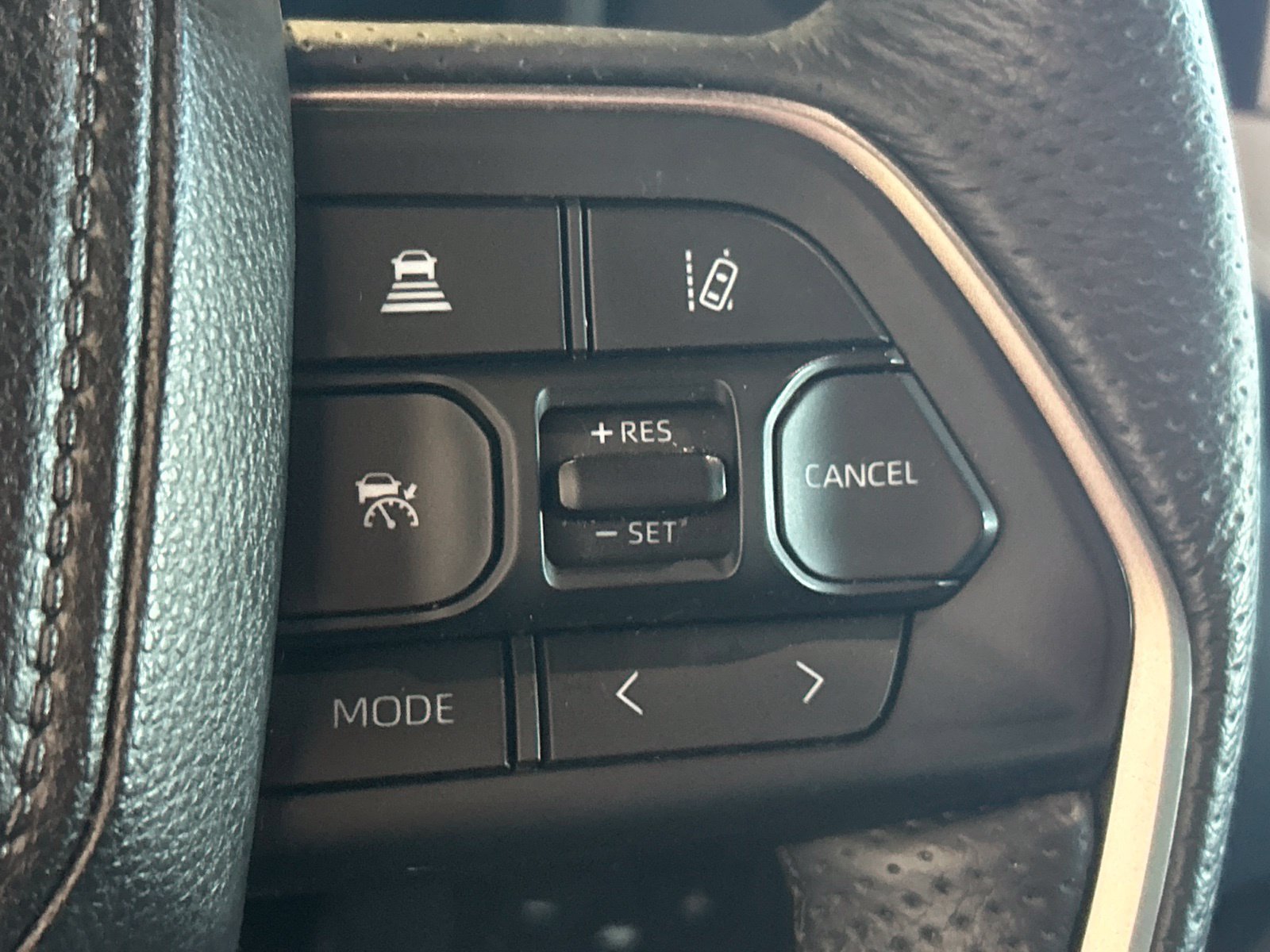 Used 2026 Toyota Tundra Limited AWD/4WD image 20