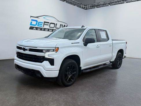 Used 2023 Chevrolet Silverado 1500 RST w/ Protection Package AWD/4WD image 7