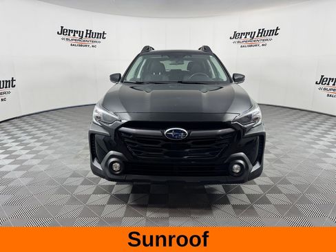 Used 2024 Subaru Outback Premium image 5