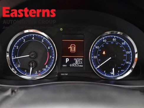 Used 2019 Toyota Corolla LE FWD image 17