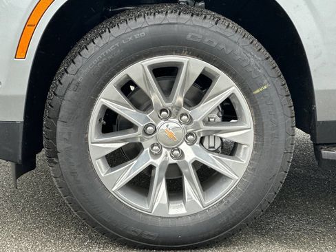 New 2026 Chevrolet Suburban Premier w/ Sun And Tow Package AWD/4WD image 35