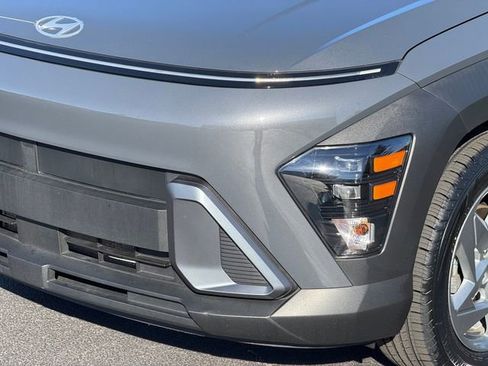 Used 2024 Hyundai Kona SE FWD image 10