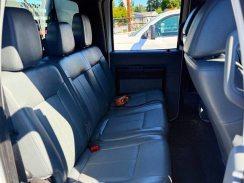 Used 2016 Ford F550 4x4 Crew Cab Super Duty w/ Power Equipment Group image 22