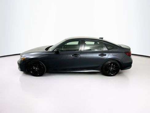 Used 2025 Honda Civic Sport image 4