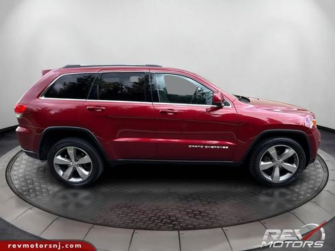 Used 2014 Jeep Grand Cherokee Laredo w/ Quick Order Package 23E AWD/4WD image 6