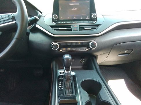 Used 2021 Nissan Altima 2.5 SR image 11