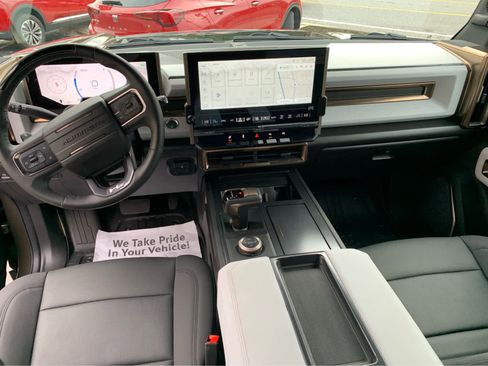 Used 2024 GMC Hummer EV 3X image 10