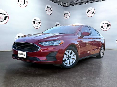 Used 2020 Ford Fusion S image 1
