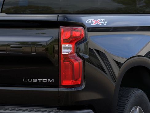 New 2026 Chevrolet Silverado 1500 Custom AWD/4WD image 11