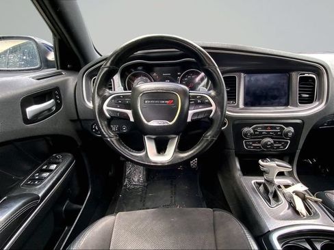 Used 2017 Dodge Charger R/T Scat Pack RWD image 16