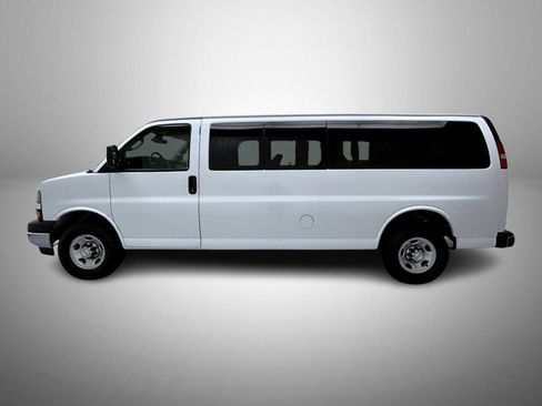 Used 2024 Chevrolet Express 3500 LT w/ LT Preferred Equipment Group RWD image 8