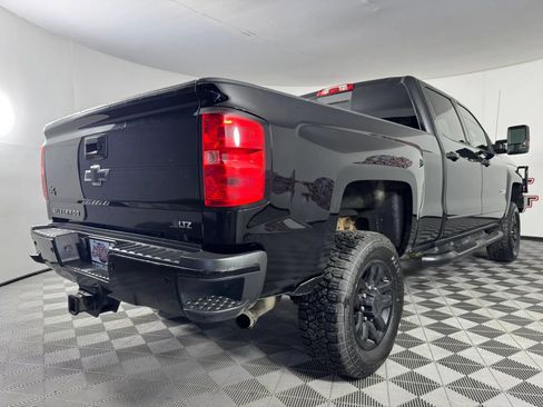 Used 2017 Chevrolet Silverado 2500 LTZ w/ Duramax Plus Package AWD/4WD image 28