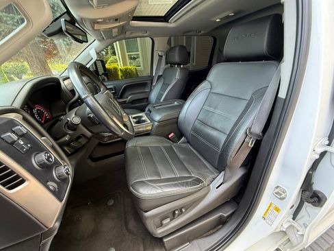 Used 2015 GMC Sierra 2500 Denali w/ Duramax Plus Package image 12