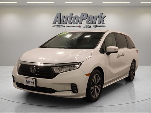 Used 2024 Honda Odyssey Touring image 6