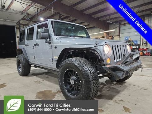 Used 2015 Jeep Wrangler Unlimited Sahara w/ Connectivity Group image 1