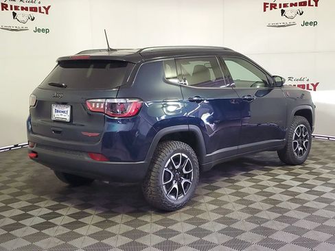 New 2026 Jeep Compass Trailhawk AWD/4WD image 3