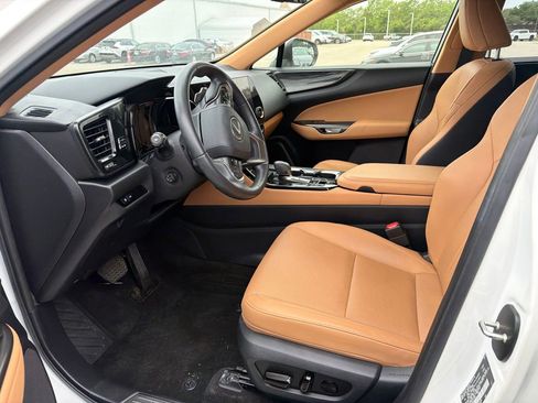 Used 2025 Lexus NX 250 FWD w/ Accessory Package (2T) image 8