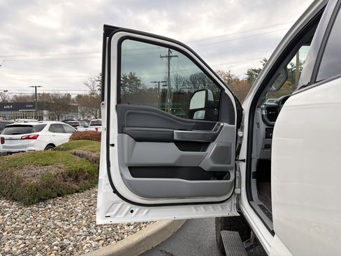 Used 2024 Ford F350 Limited w/ FX4 Off-Road Package image 10