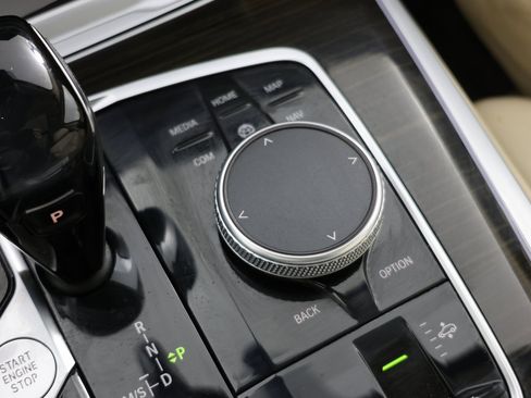 Used 2019 BMW X7 xDrive50i w/ Premium Package image 31