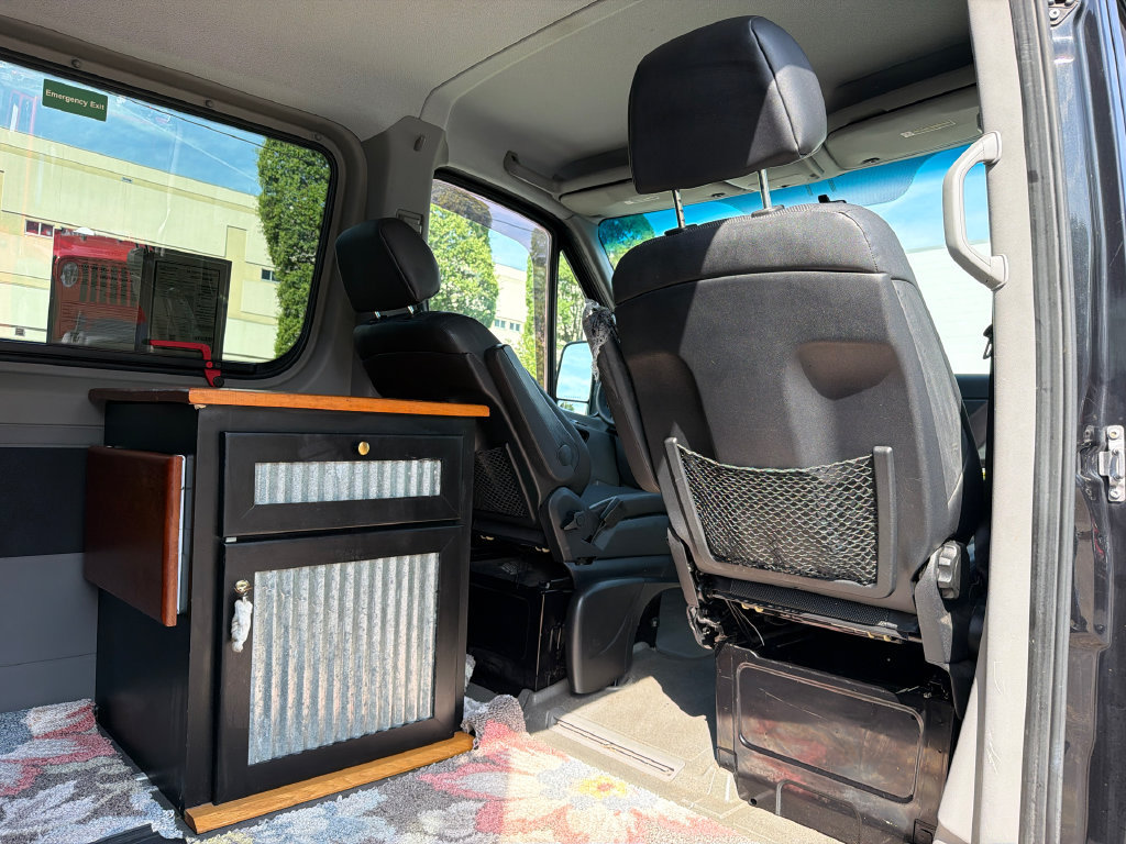 Used 2015 Mercedes-Benz Sprinter 2500 image 12