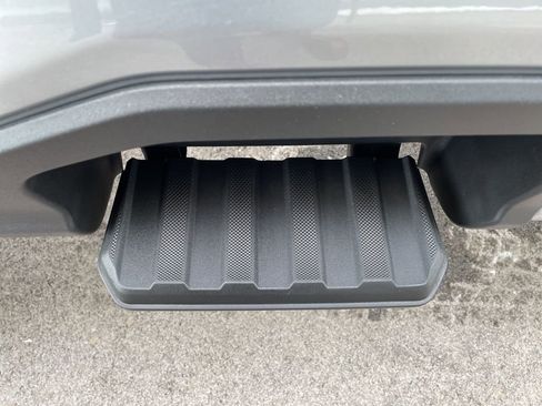 Used 2024 Ford F350 XLT w/ FX4 Off-Road Package image 3