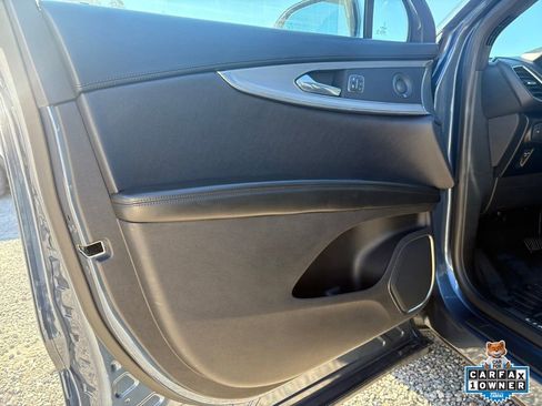 Used 2019 Lincoln Nautilus Reserve image 14