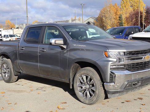Used 2022 Chevrolet Silverado 1500 LT image 8