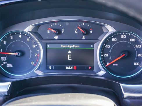 Used 2023 Chevrolet Traverse LT image 21