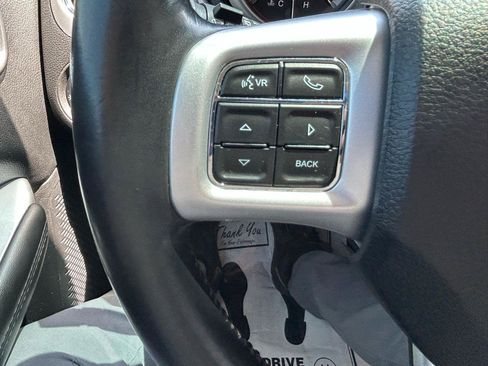 Used 2020 Dodge Journey SE w/ SE Popular Equipment Group FWD image 19