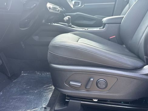 New 2025 Kia Sorento S w/ Panoramic Sunroof Package image 10
