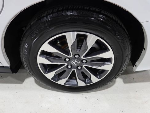 Used 2024 Honda Odyssey EX-L image 33