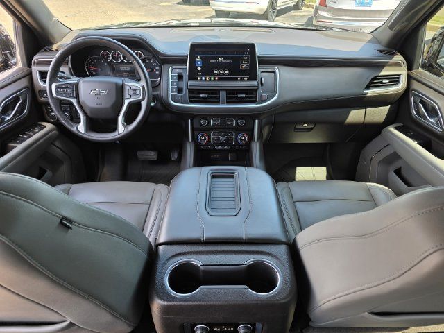 Used 2021 Chevrolet Suburban Z71 w/ Z71 Signature Package AWD/4WD image 8