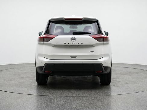 Used 2025 Nissan Rogue SV FWD image 7