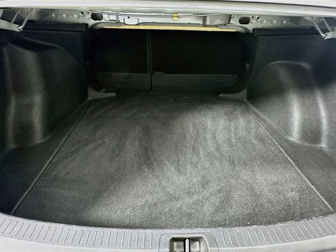 Used 2023 Toyota Corolla LE FWD image 23