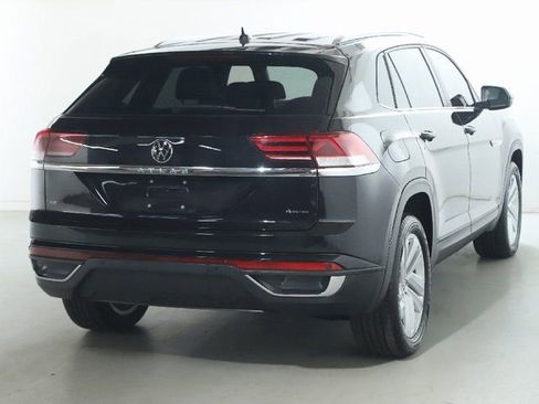 Used 2023 Volkswagen Atlas Cross Sport SE AWD/4WD image 46