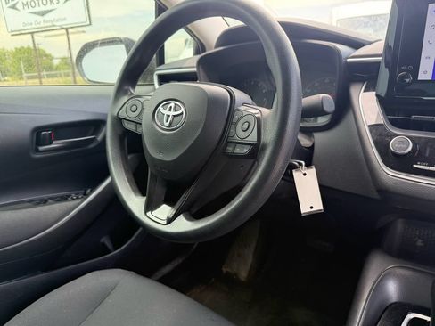 Used 2024 Toyota Corolla LE FWD image 17