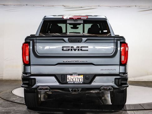 Used 2021 GMC Sierra 1500 Denali w/ Denali Ultimate Package AWD/4WD image 9