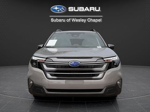 Used 2025 Subaru Forester Premium w/ Convenience Package #1 AWD/4WD image 2