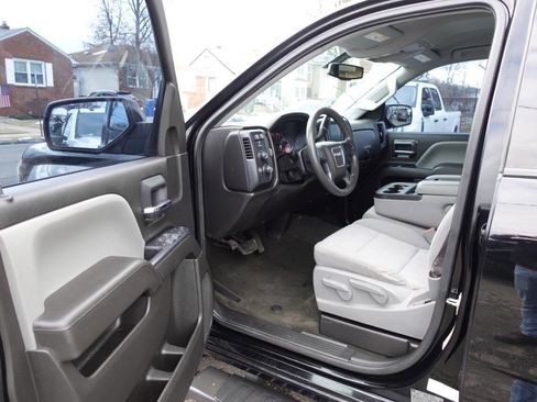 Used 2017 GMC Sierra 1500 Base 4x4 4dr Double Cab 6.5 ft image 10