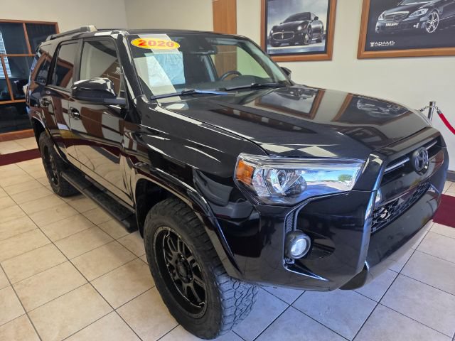 Used 2020 Toyota 4Runner SR5 RWD image 4