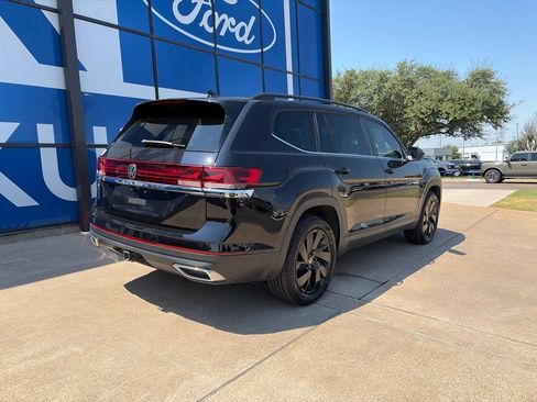 Used 2024 Volkswagen Atlas SE FWD image 7