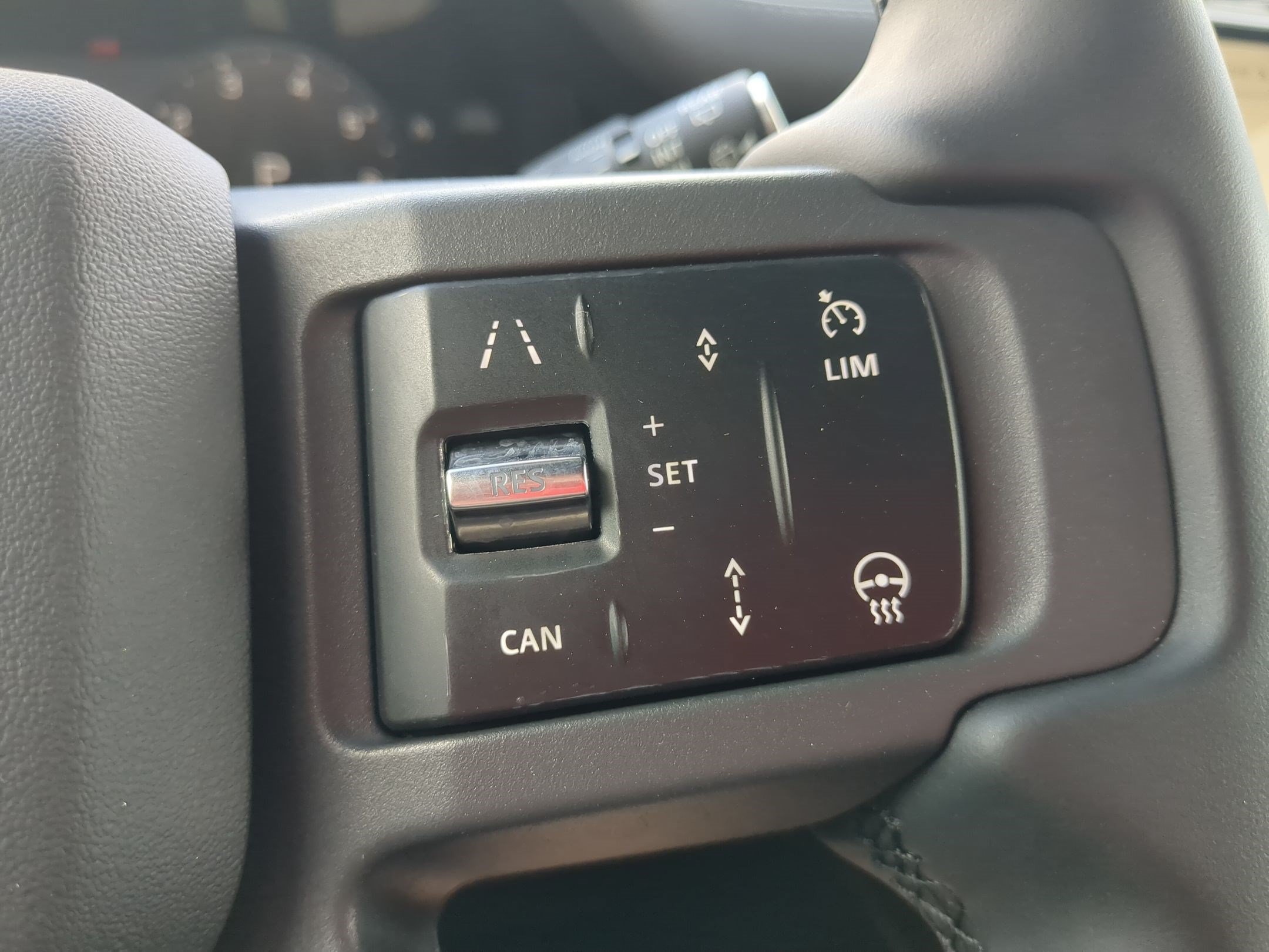 Used 2025 Land Rover Defender 110 S AWD/4WD image 19